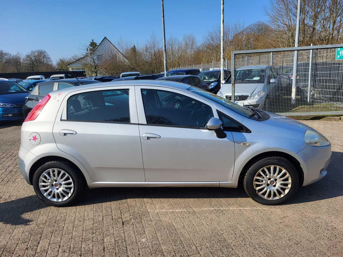 Fiat Grande Punto  5-Türer 1.2 8V Dynamic