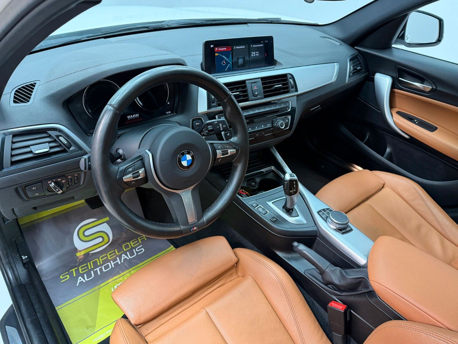 BMW 120 i /M SPORT / NAVI / SHZ / SCHIEBEDACH foto 12