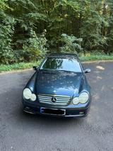 Mercedes-Benz 200 - Mercedes-Benz 200 aus 2001