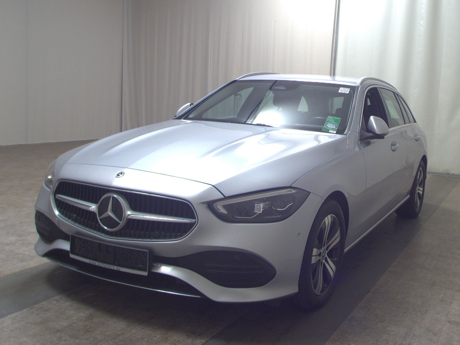 Mercedes-Benz C 220 T d Avantgarde Navi MBUX AHK RFK Distr.+ foto 2