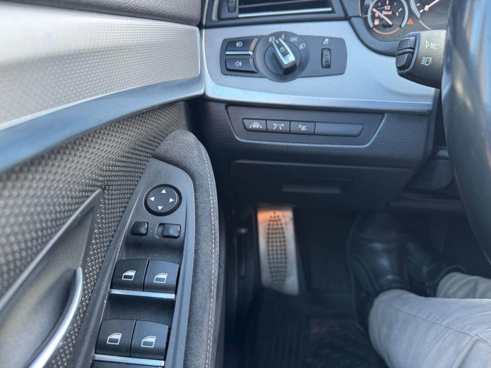 BMW 530 5 Limousine 530 d M-Sport *NAVI*HEAD-UP*BI-X