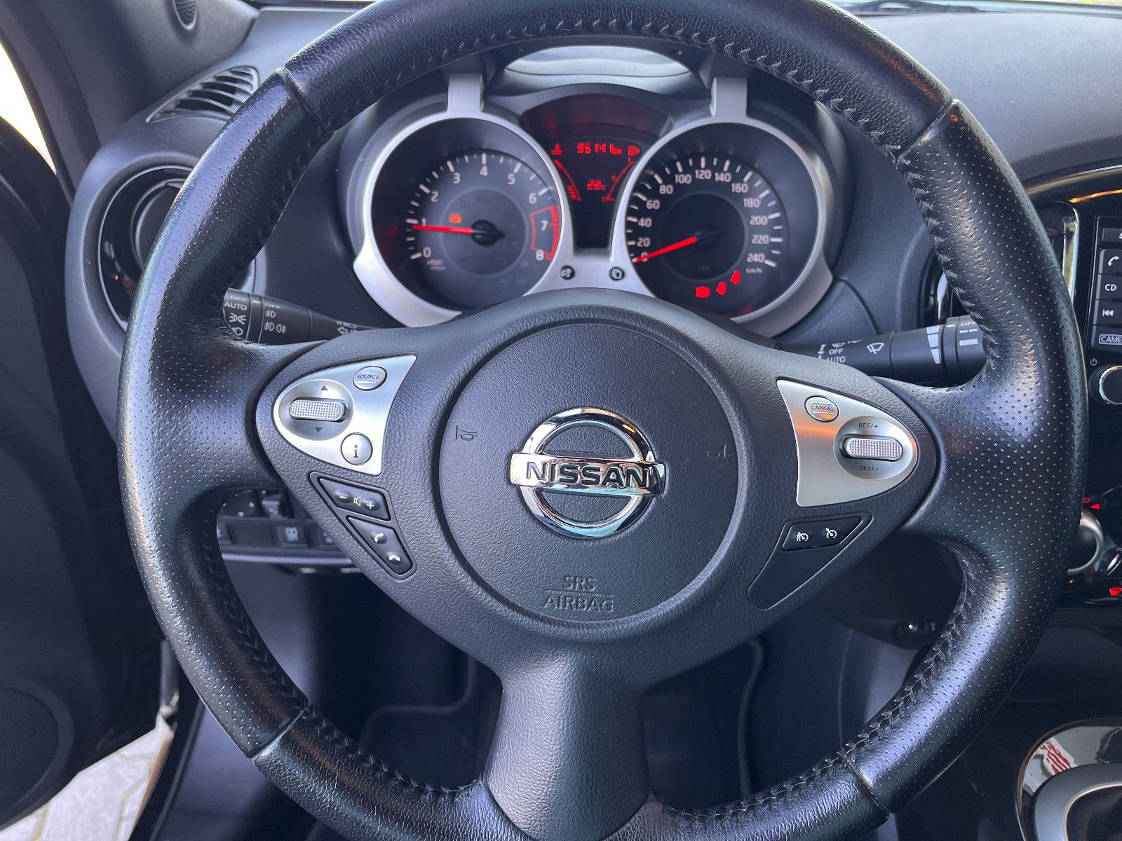 Fahrzeugabbildung Nissan Juke N-Connecta