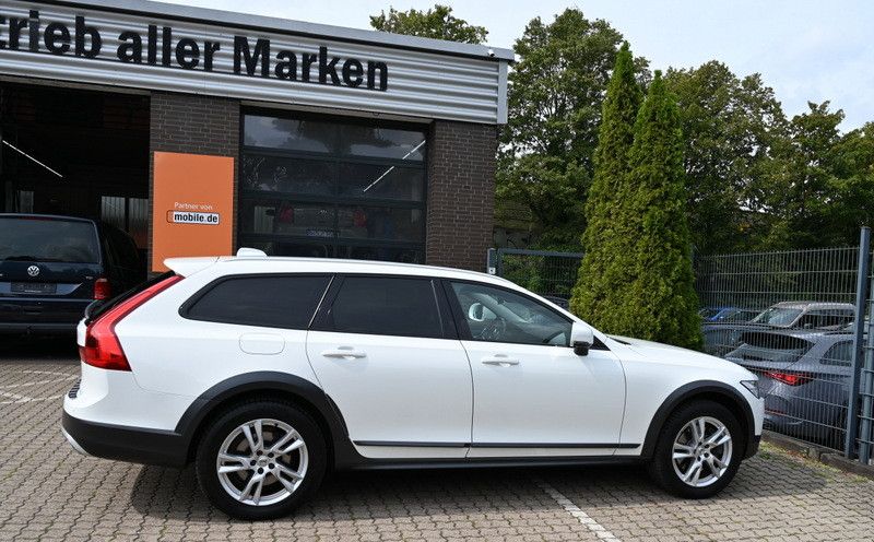 Volvo V90 Cross Country D4 AWD CarPlay Leder LED AHK foto 5