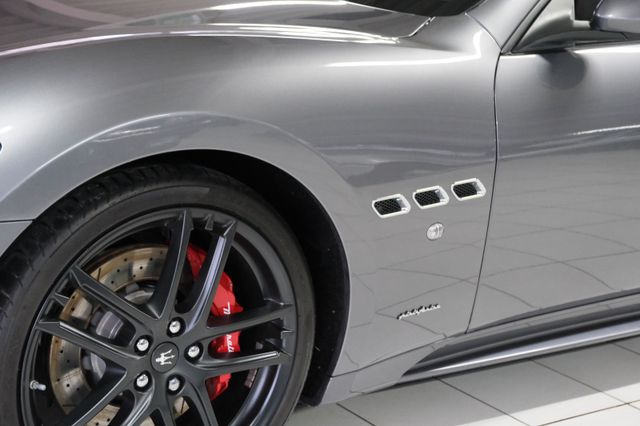 Fahrzeugabbildung Maserati GranCabrio 4.7 V8 Sport/Deutsch/SH lückenlos