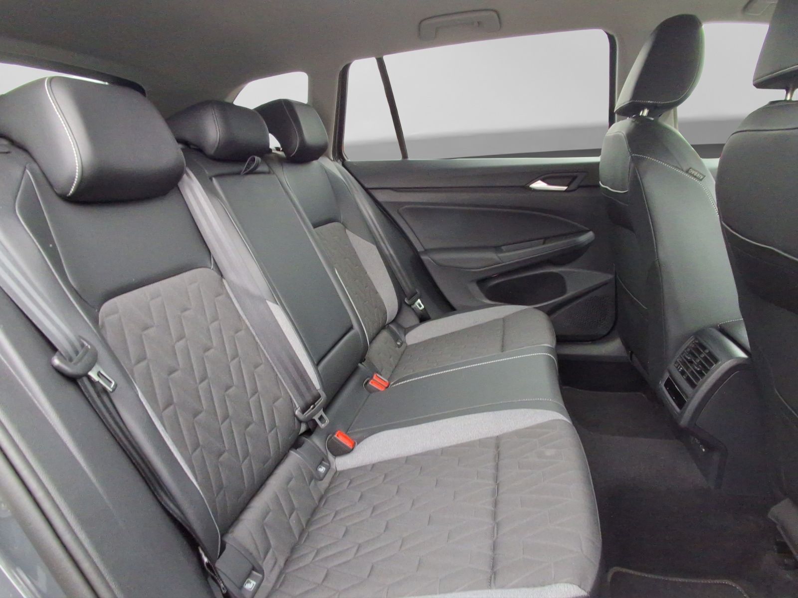 Volkswagen Golf - Bild 7