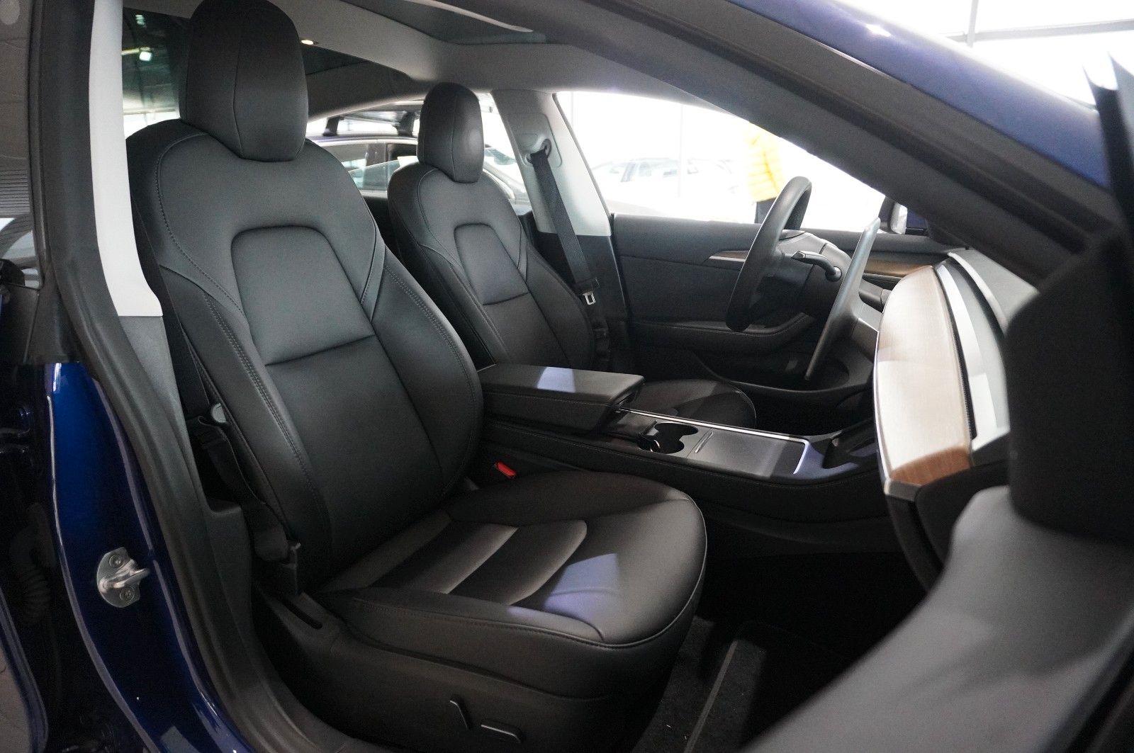 Fahrzeugabbildung Tesla Model 3 PERFORMANCE DUAL-MOTOR NAVI/LED/KAMERA