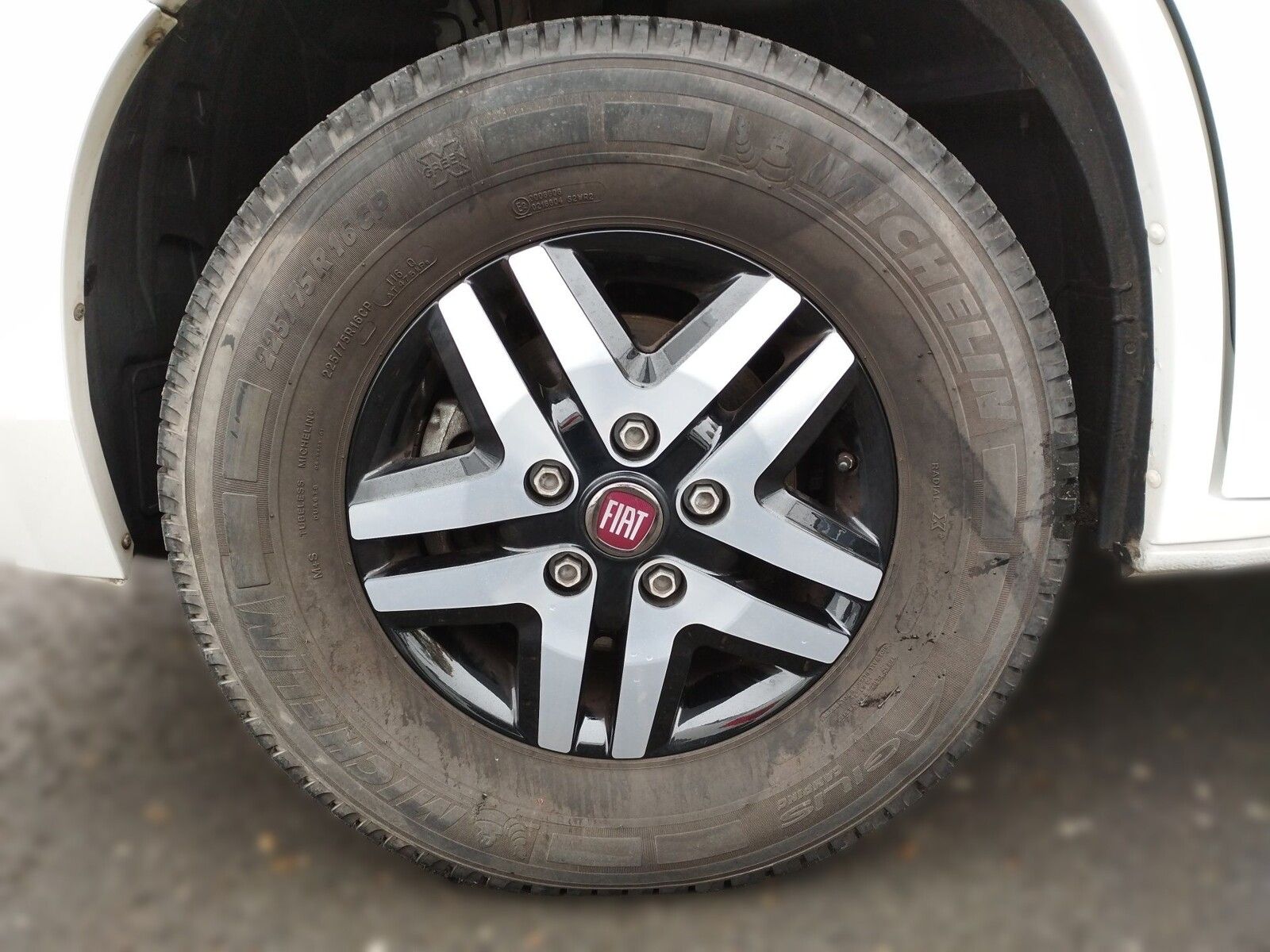 Fahrzeugabbildung Eura Mobil Activa One 690 HB SAT,TV,Markise,Dachklimaanlage