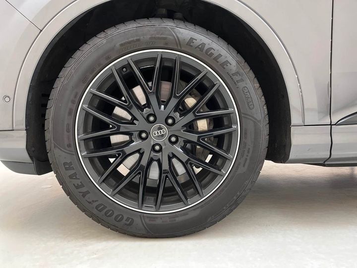 Audi Q7 55 TFSI Quattro Competition Plus PANO AHK foto 5
