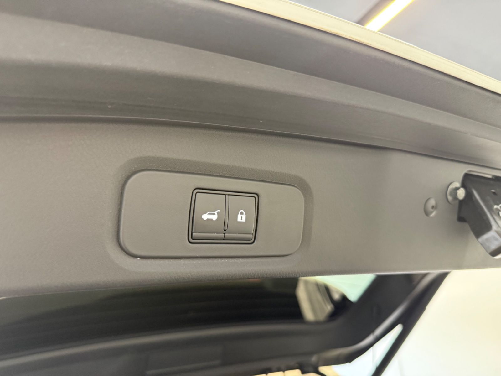 Fahrzeugabbildung Nissan Qashqai Tekna MHEV; Autom.,HUD,Teilleder,AHK