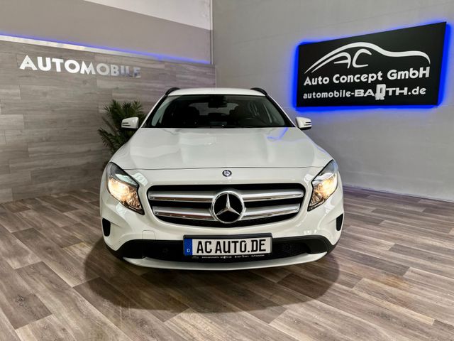 Mercedes-Benz GLA 200 Style *Navi *PDC *1.Hand *Teilleder