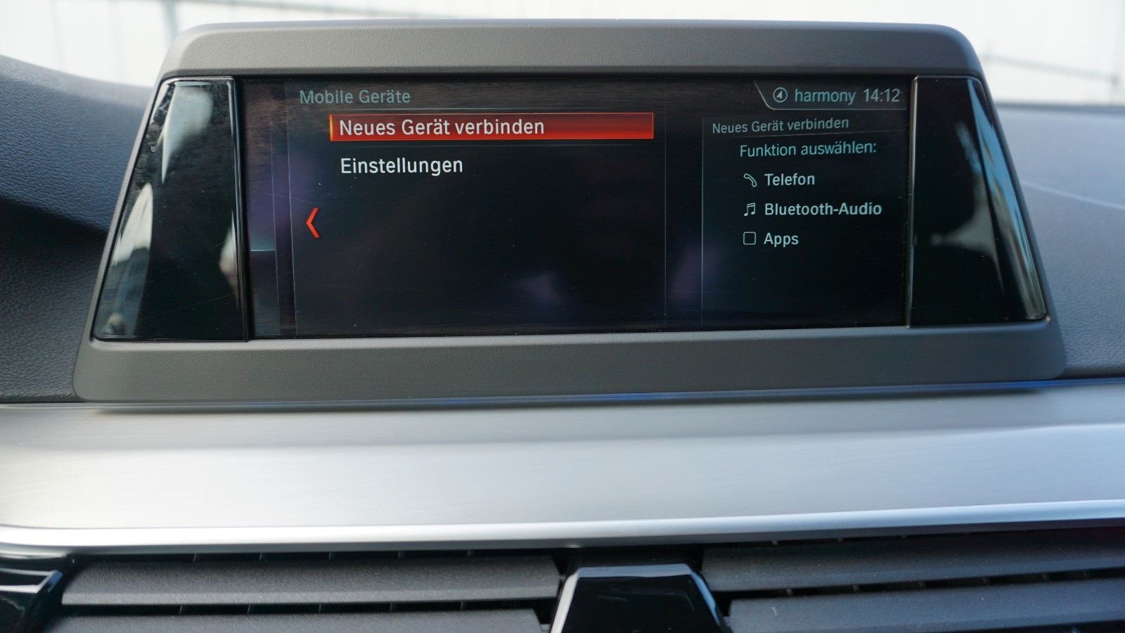 Fahrzeugabbildung BMW 520d xDrive Touring M Sport Navi,LED,Kamera,SH