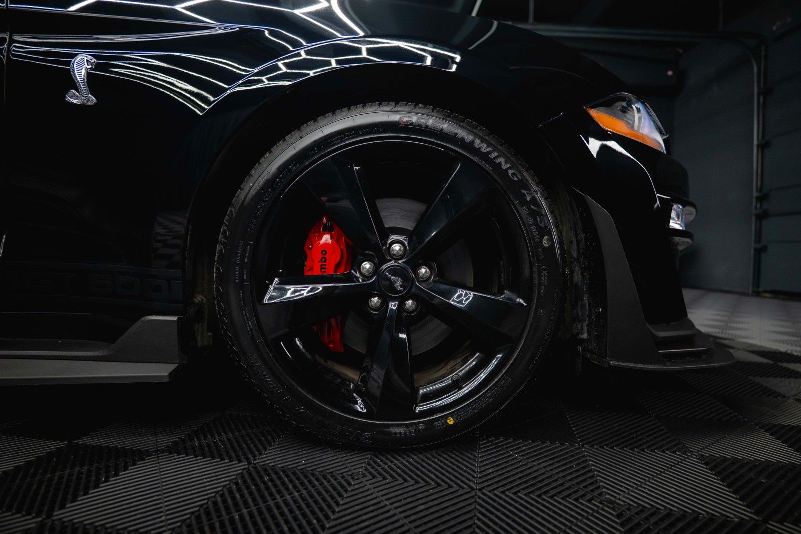 Fahrzeugabbildung Ford Mustang Shelby GT 500 5.0 V8 Performance PREMIUM