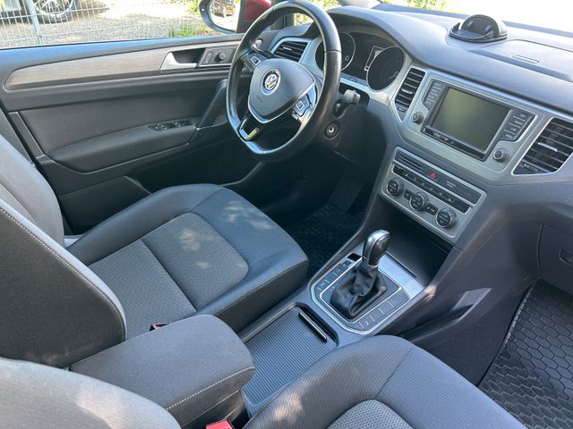 Fahrzeugabbildung Volkswagen Golf Sportsvan Diesel Automatik+AHK+Navi+BT+SHZ+