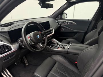 BMW XM - 7