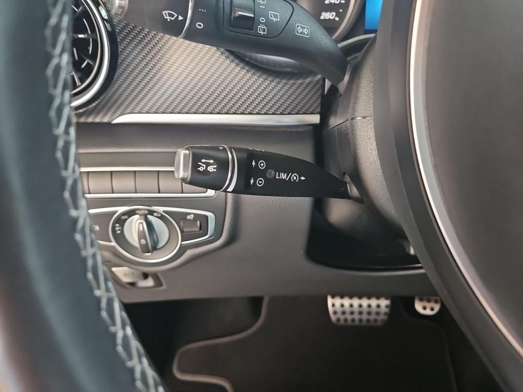 Fahrzeugabbildung Mercedes-Benz V 250 ED kompakt AMG 8 Sitze Night AHK DISTRONIC