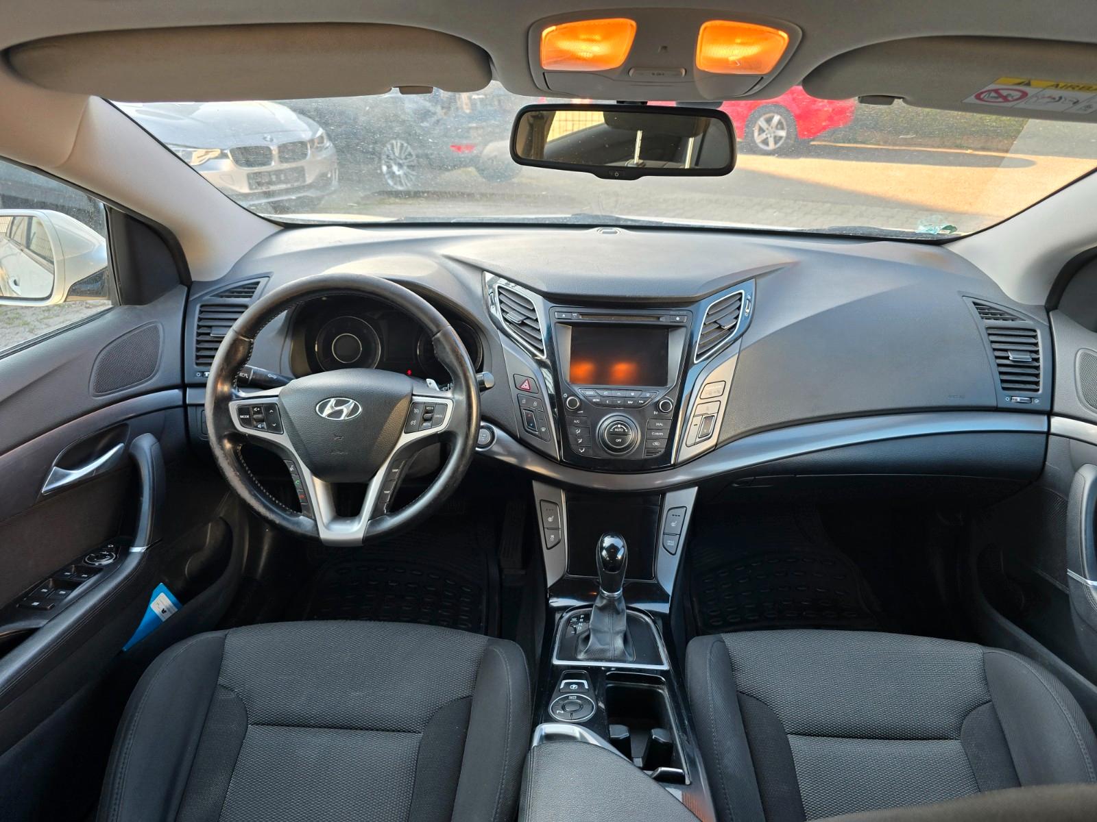 Hyundai i40 2014 — photo 11