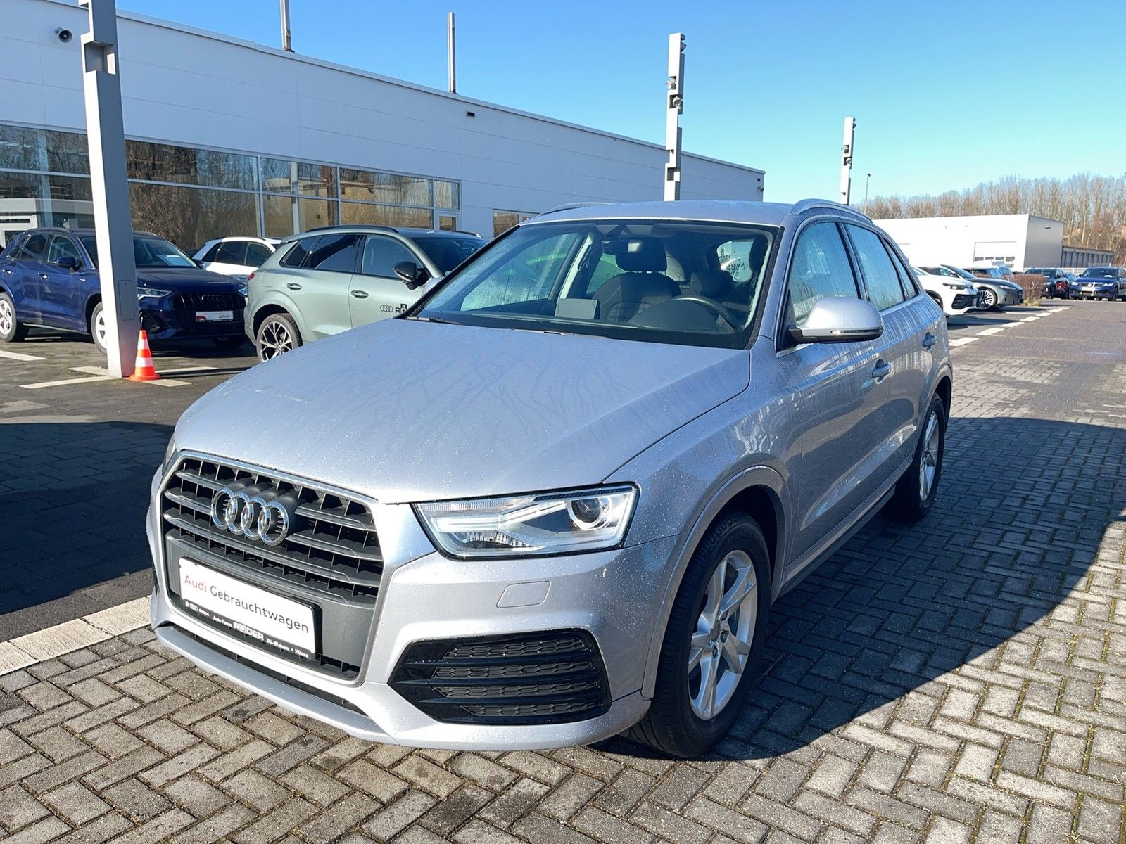 AUDI Q3 sport 1.4 TSI S tronic AHK Navi