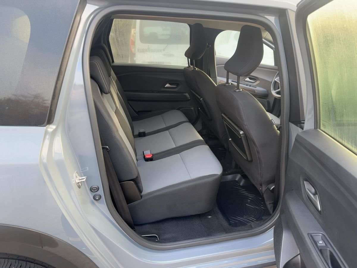 Fahrzeugabbildung Dacia Jogger Extreme+ TCe 100 Benzin/LPG 5-Sitzer
