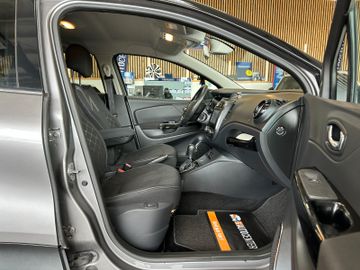 MYAUTOCENTER – Gebraucht- und Jahreswagen mit Werkstattservice in Pfaffenhofen Renault Captur Luxe *AHK*Klima*Sitzh*Navi*