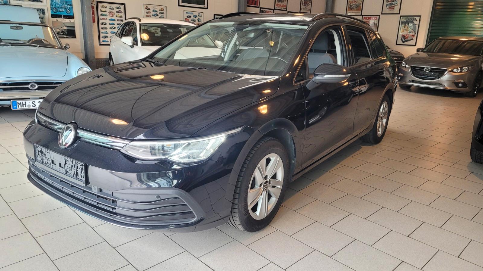 Volkswagen Golf 2.0 TDI SCR Variant Standheizung Panorama