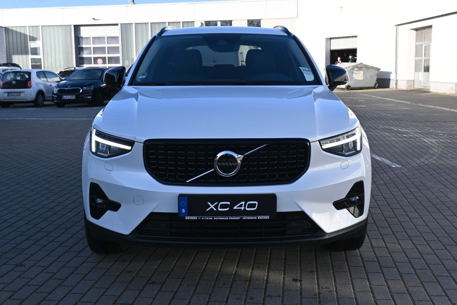 Fahrzeugabbildung Volvo XC40 T5 Recharge Plus Dark*H&K*BLIS*RFK