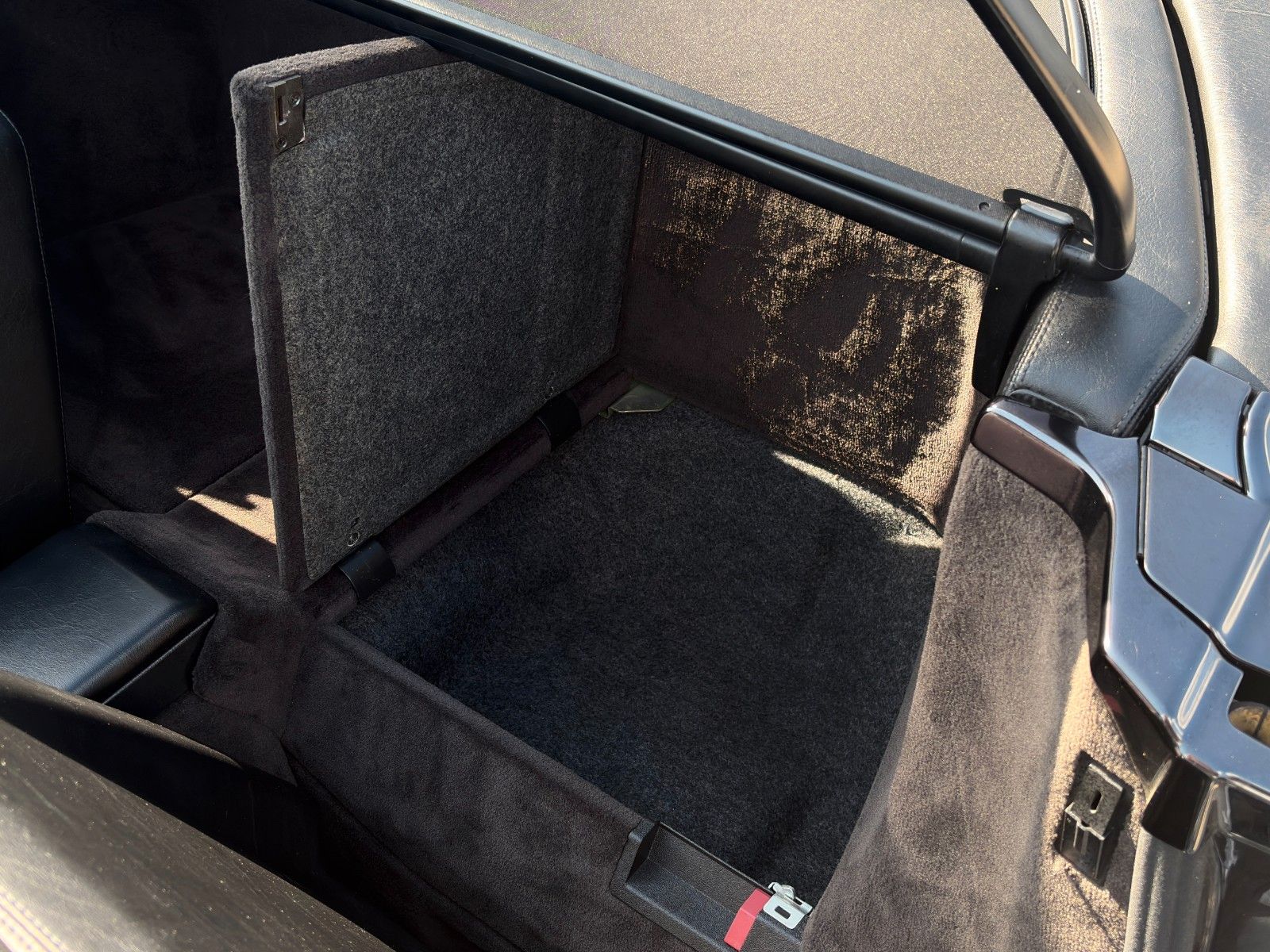 Fahrzeugabbildung Mercedes-Benz SL 320 R129 Cabrio Autom. AMG unfallfrei Note 2