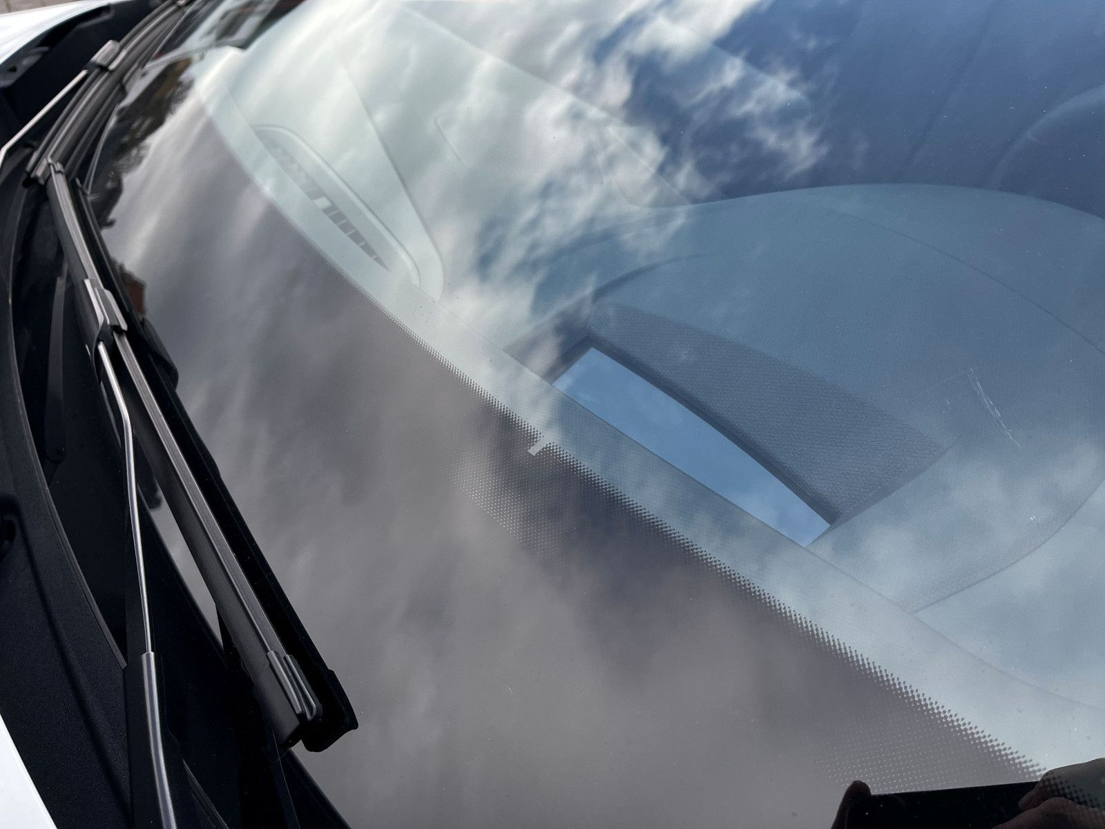 Fahrzeugabbildung CUPRA Terramar 2.0 TSI 4Drive VZ AHK PANO 20" SENN HUP