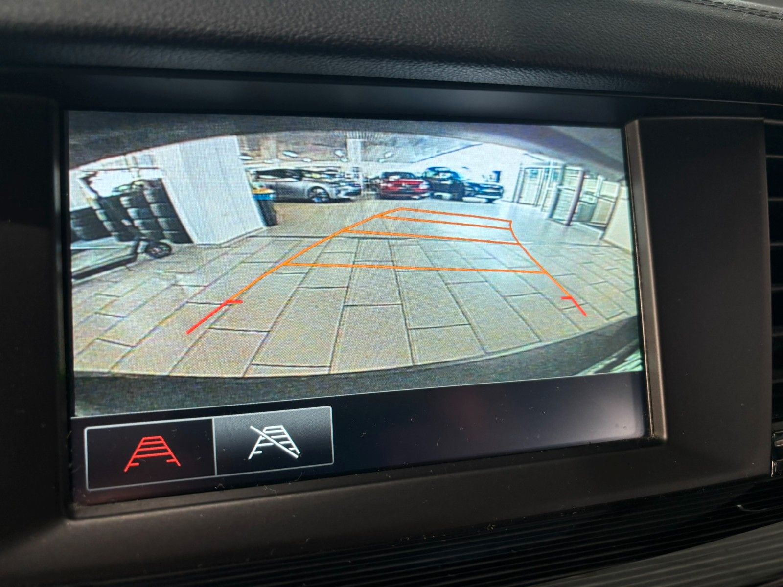 Fahrzeugabbildung Opel Insignia B ST 1.5 INNOVATION NAVI/SHZ/KAMERA/MAT