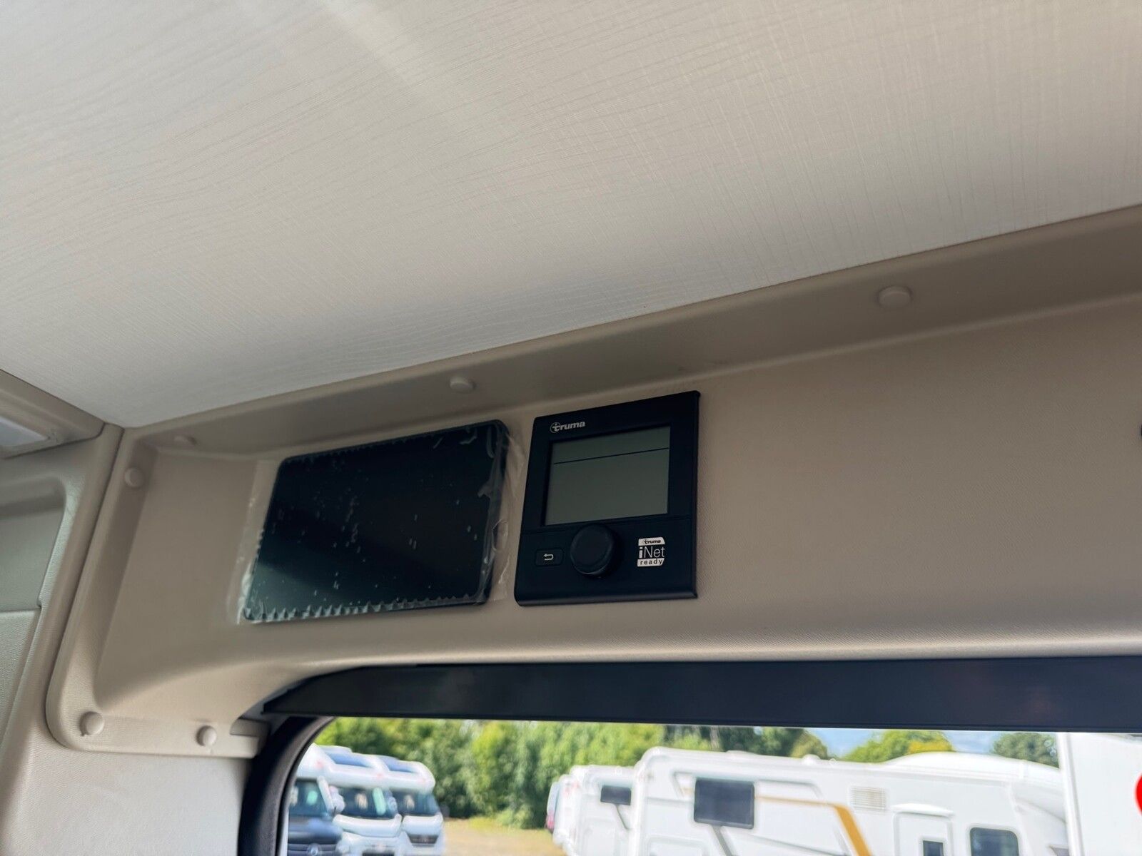 Fahrzeugabbildung Karmann Davis Lifestyle DA 590 LS Panorama Dachfenster