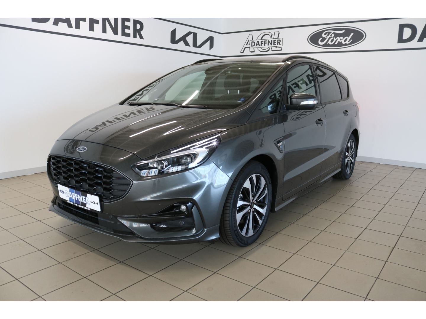 Fahrzeugabbildung Ford S-Max FHEV Hybrid ST-Line 2.5 Automatik LED