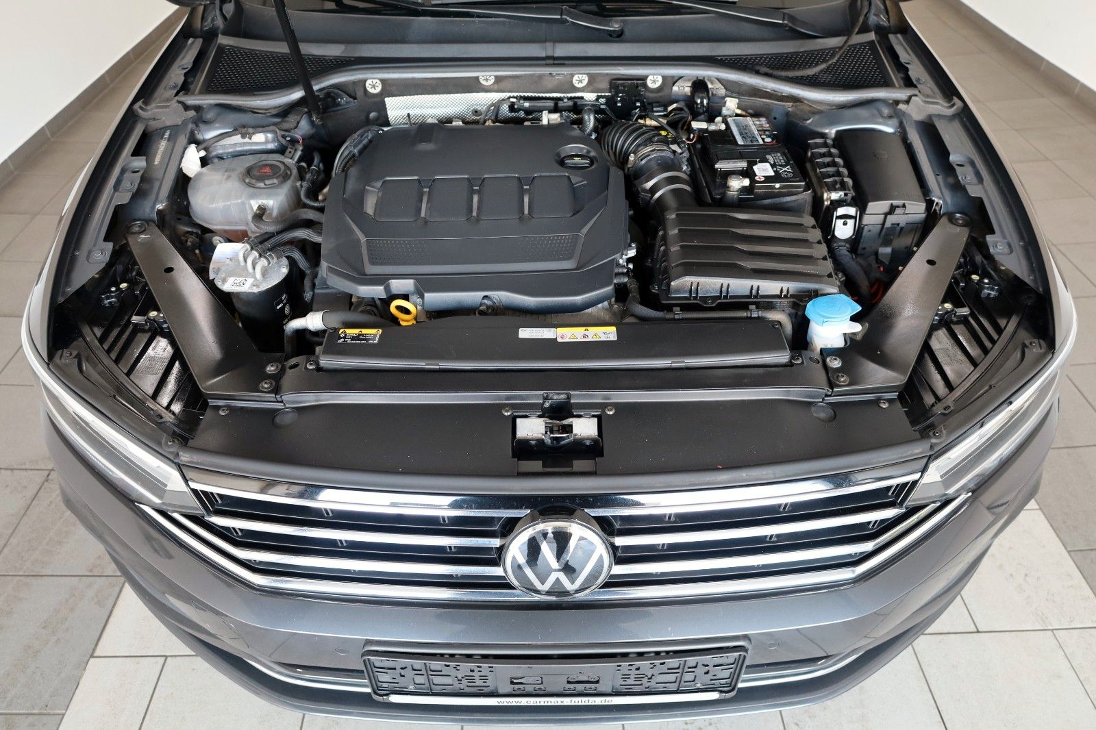 Fahrzeugabbildung Volkswagen Passat Variant DSG Navi,LED,ACC,SH,PDC.AHK,SR+WR