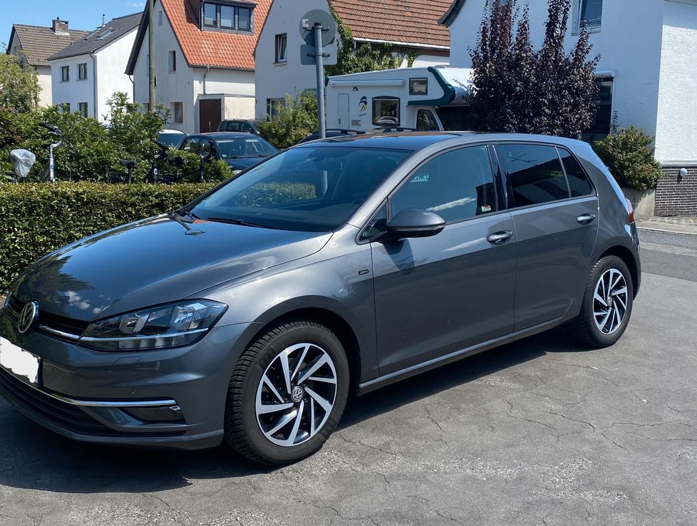 Image of Volkswagen Golf