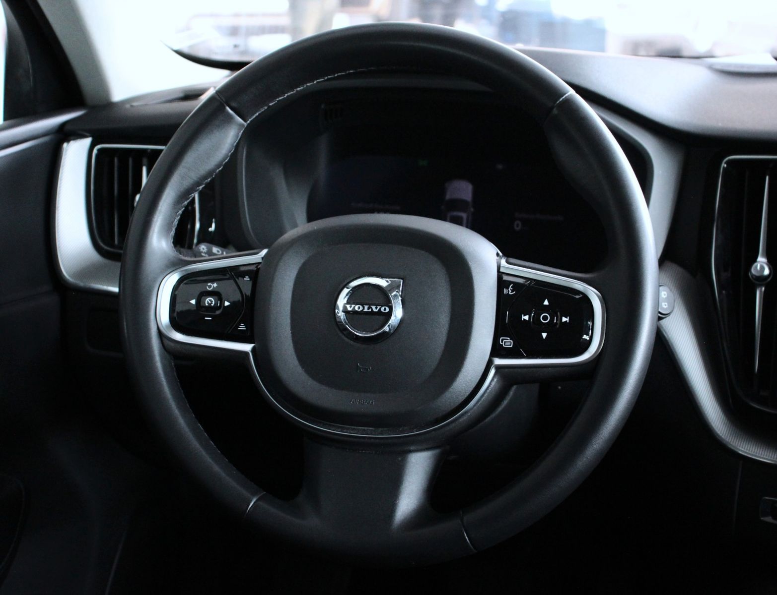 Volvo XC60 T6 AWD PI-Hybrid Plus Dark *LED*StHz*KAM foto 12
