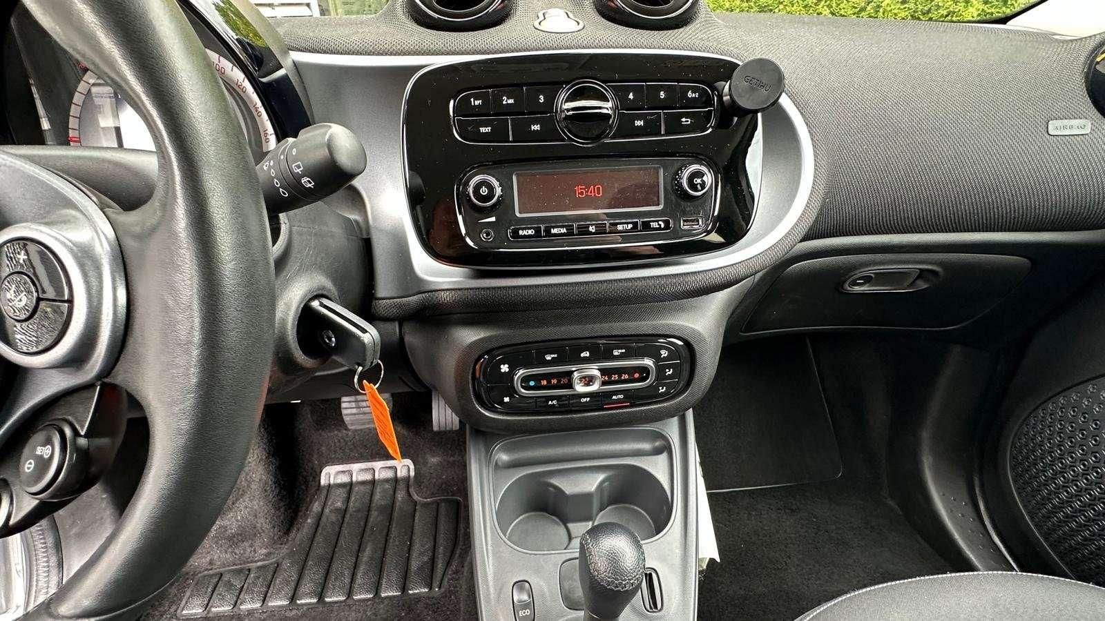 Fahrzeugabbildung Smart forFour electric drive / EQ passion