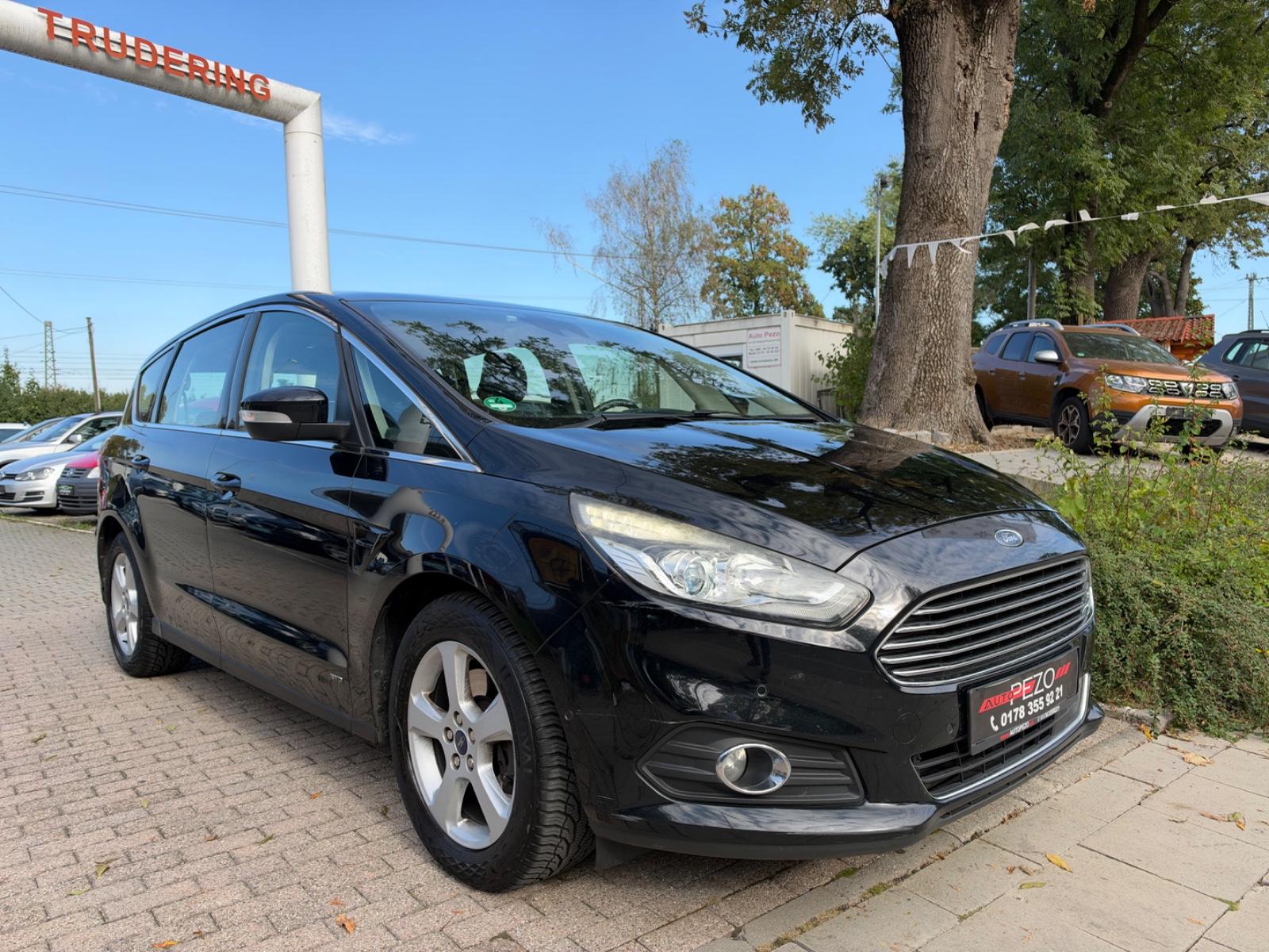 Ford S-Max S-MAX Titanium AWD*PANORMA*NAVI*AHK*SHZ*