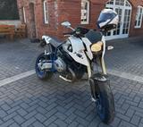 BMW HP2 Megamoto  - BMW HP2 MEGAMOTO