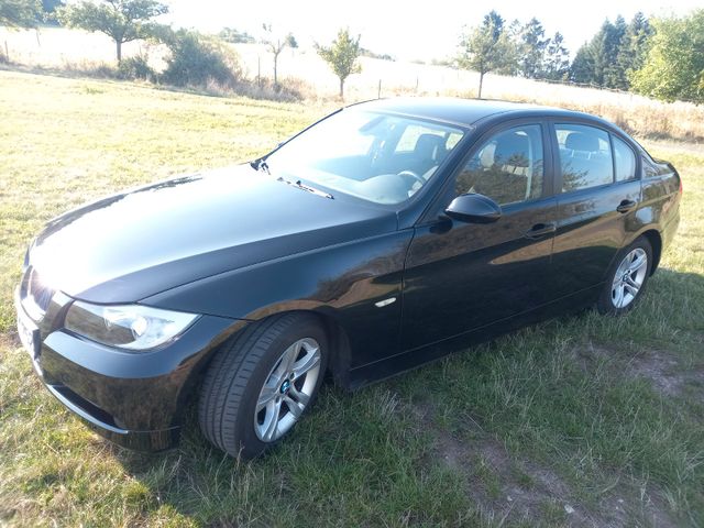 BMW 320i