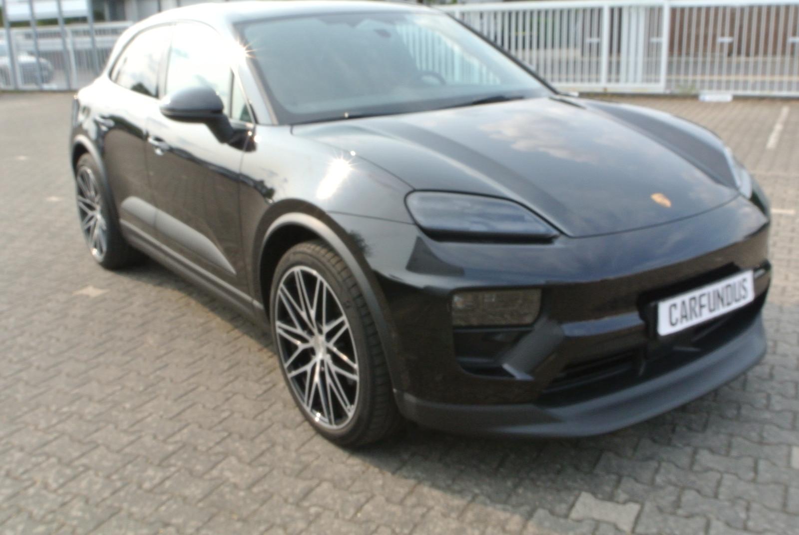 Porsche Macan Electric 4,schw/schw,22",pano,luft,3 displ