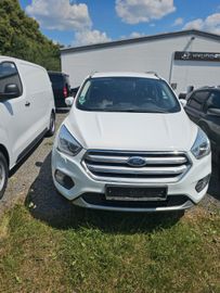 Ford Kuga - 1