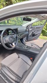 Mercedes-Benz 250 - Mercedes-Benz 250 mit Benzin-Antrieb: Limousine