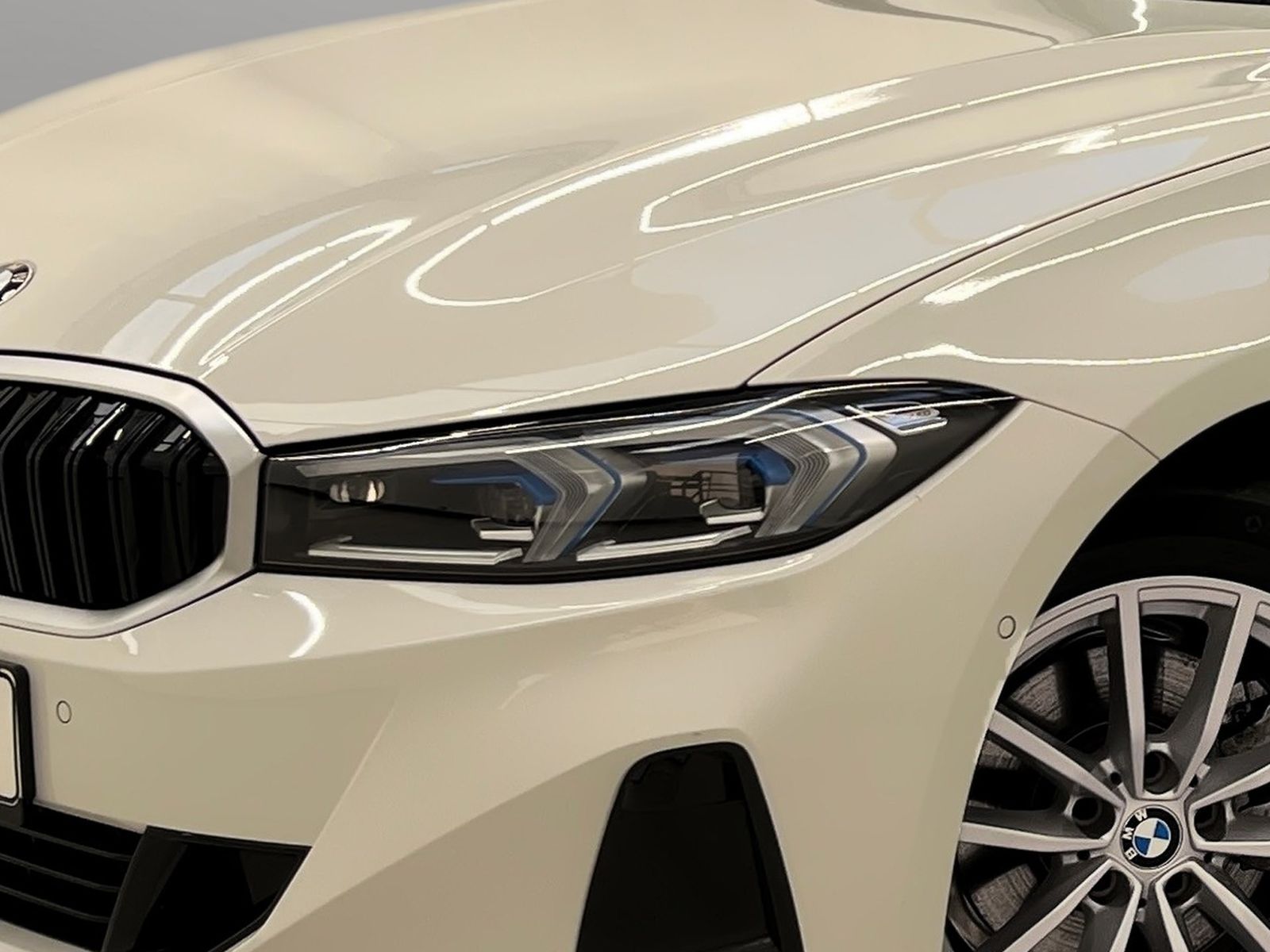BMW 320 - Bild 7
