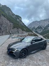 Alfa Romeo Giulia Quadrifoglio Sparco Akra... - Alfa Romeo Giulia: Quadrifoglio