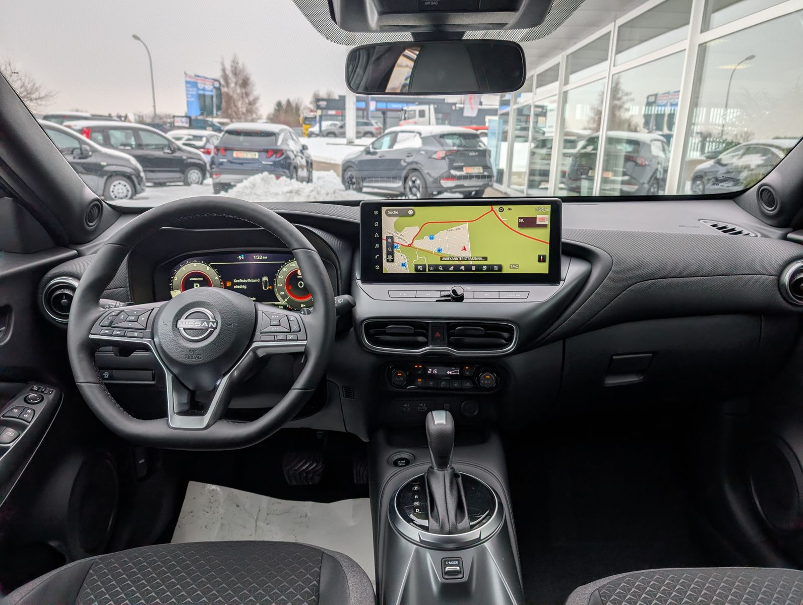 Fahrzeugabbildung Nissan Juke 1.0 DIG-T N-CONNECTA AUTOMATIK WINTERPAKET