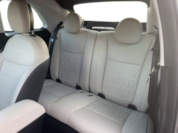 Fiat 500 e Cabrio La Prima 42kWh Navi+RFK+SHZ+LED+LM