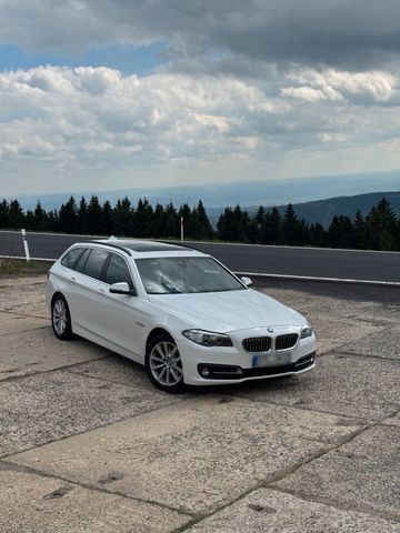 BMW BMW 520d 2015 xDrive Standheizung Schiebed...