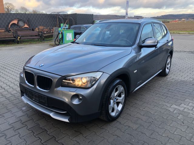 BMW X1 18d xDrive*NAVI*SHZ*SCHECKHEFT*8 FACHBEREIFT