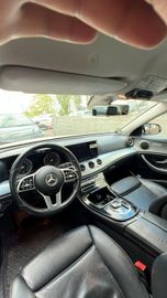 Mercedes E 200 - 4