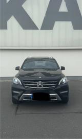 Mercedes-Benz ML 350 BlueTEC 4MATIC Edition 1 DESIGNO  - Mercedes-Benz ML 350 in Nürnberg