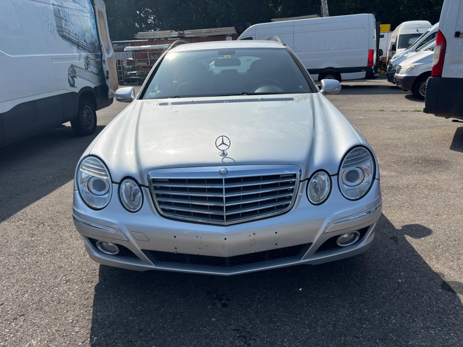Mercedes-Benz E 220 E -Klasse T-Modell E 220 T CDI