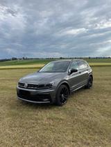 Volkswagen Tiguan 2.0 TDI SCR 140kW DSG 4MOTION Highlin... - Volkswagen Tiguan: TDI 140